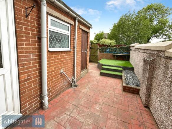 3 bed Terraced for sale Image 12
