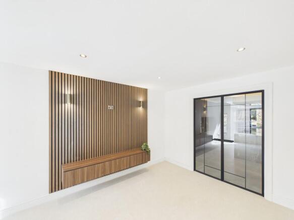 CAM01835G0-PR0408...