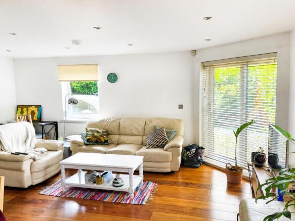 54 Finsbury - 9
