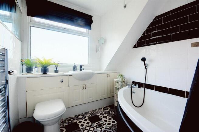 Bathroom.jpeg