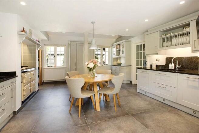 Kitchen/Breakfast Rm