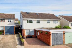 56, Smarts Green, Waltham Cross EN7 6BA