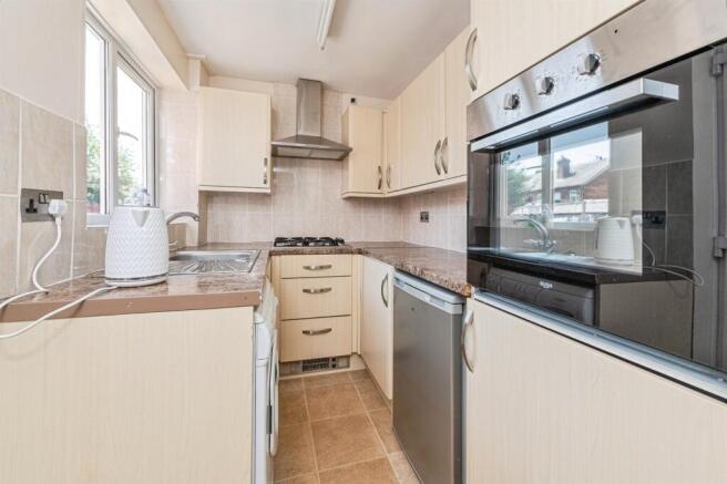2 bed Terraced for sale Image 4