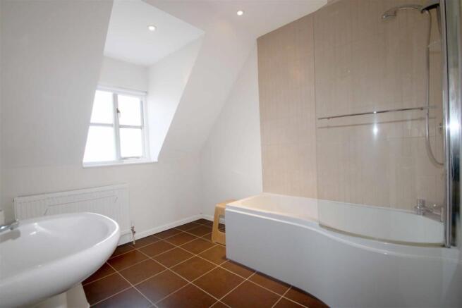 Bathroom.jpg