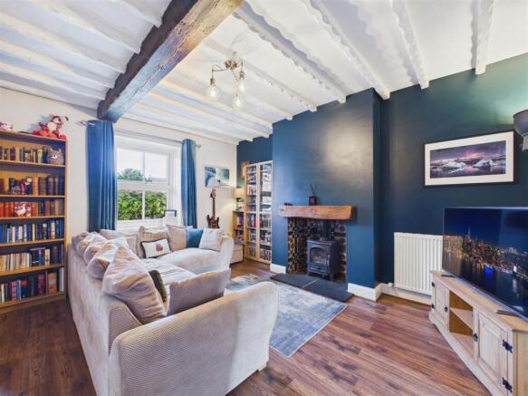 2 bed Semi-Detached for sale Image 6