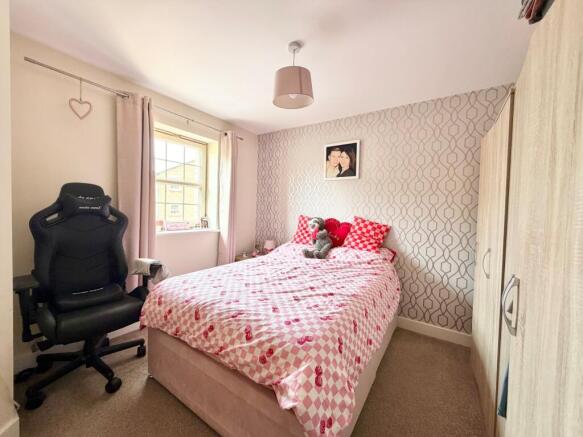 3 bed House to rent Image 5