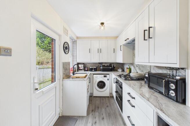 3 bed Terraced for sale Image 4