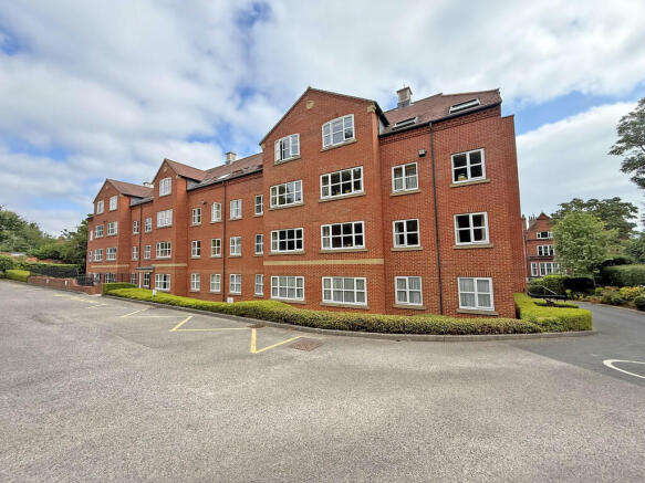 2 bed Apartment for sale Image 9