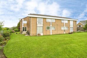 7, Moorfield Court, Moorfield Drive, Yeadon, Leeds LS19 6AJ