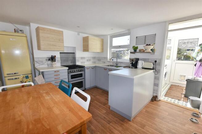 Penventon Terrace, Redruth photo 4