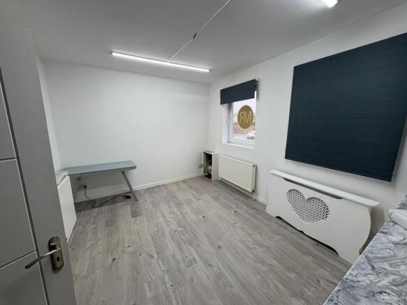 BEAUTY ROOM 337 OLDHAM ROAD MANCHESTER.jpeg