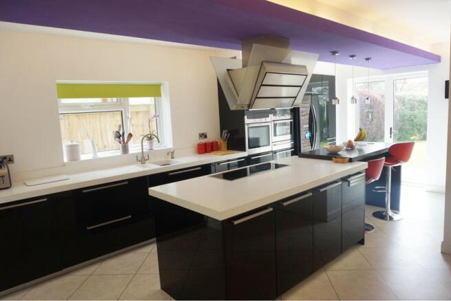 Kitchen/Breakfast