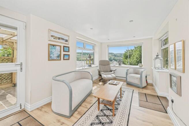 3 bed Detached Bungalow for sale Image 5
