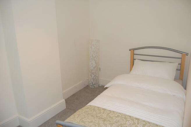 bed 3.jpg