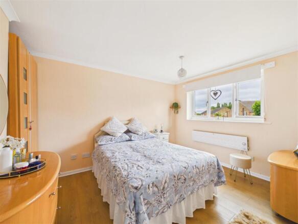 3 bed Semi-Detached for sale Image 7