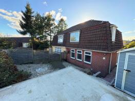 8, Heol Cae Defaid, Garth, Maesteg CF34 0DX