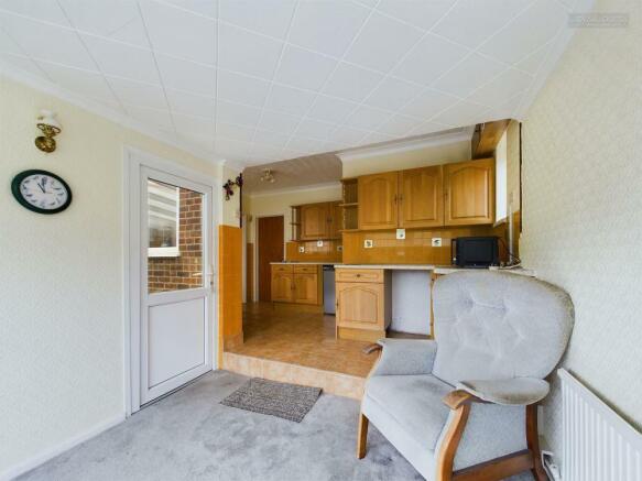 Kitchen/Breakfast Area