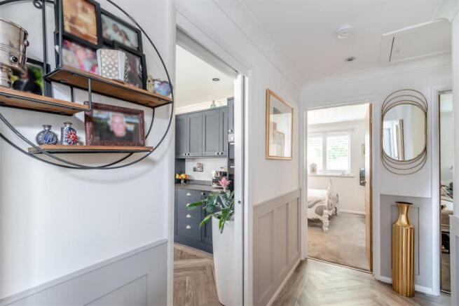 8646799-interior08.jpg