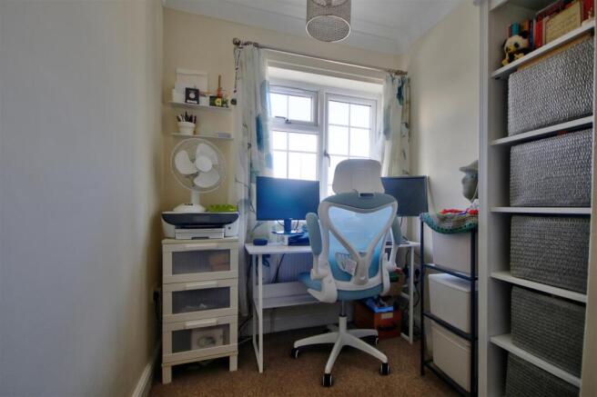 Bedroom 3: