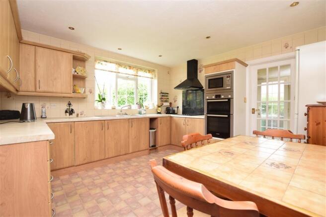 Kitchen / Breakfast Room