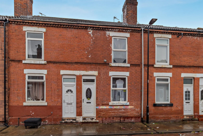 2 bed House for sale Image 5