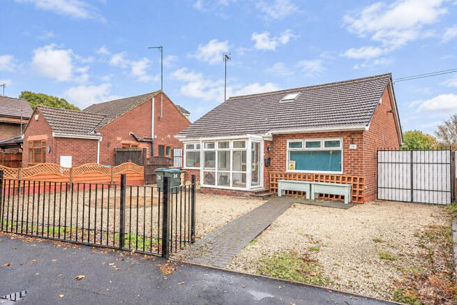 4-bed detached on Nutbrook Avenue, Coventry, CV4, £375,000