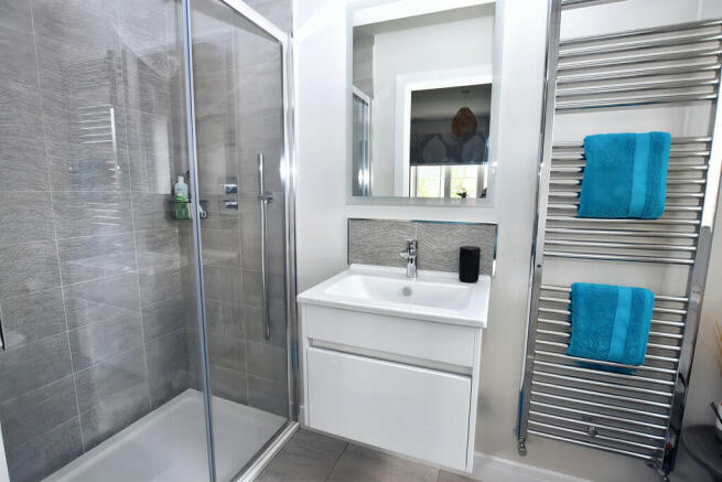 En Suite 1