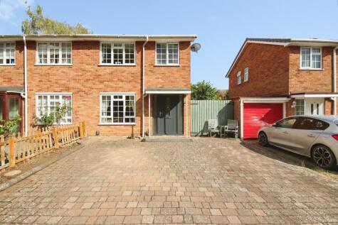 Barnard Close, Leamington Spa