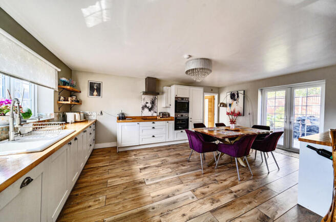 1438337-5-69ce88f...