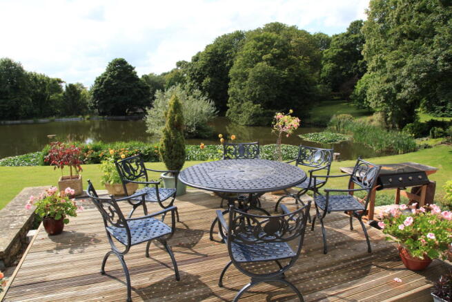 Raised terrace