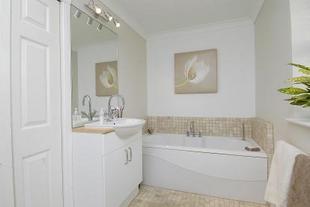 Master en-suite