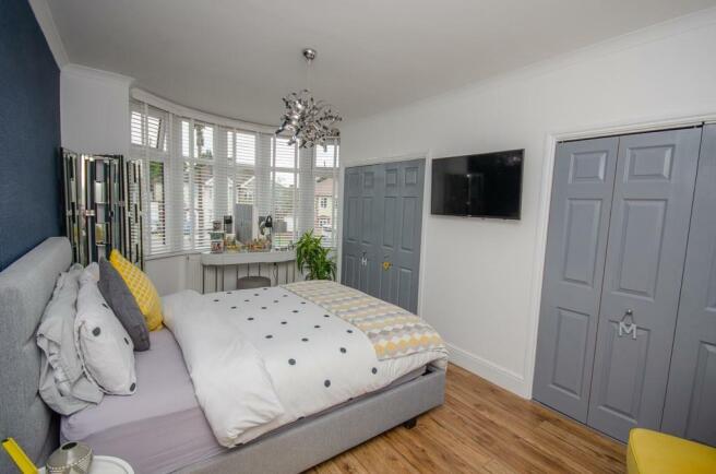 Bedroom 1.jpg