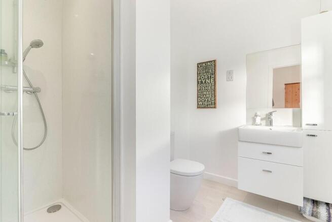 Master Bedroom Ensuite.jpg