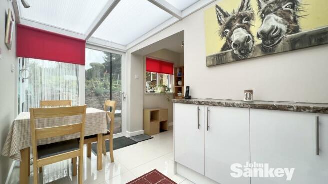 16 Forest Rise_5994.jpg