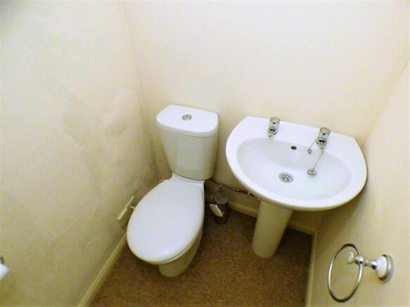 First Floor Cloakroom