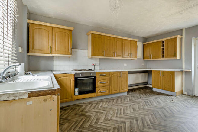 3 bed Semi-Detached for sale Image 5