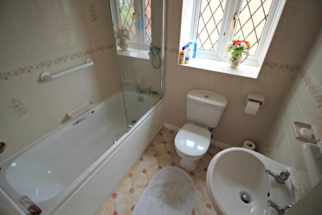 Family bathroom.