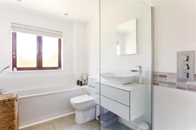 En Suite Bathroom
