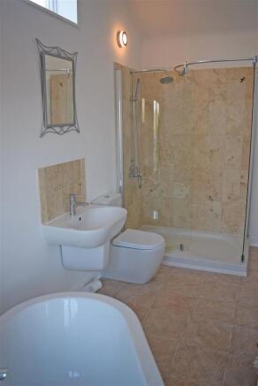 En suite.jpg