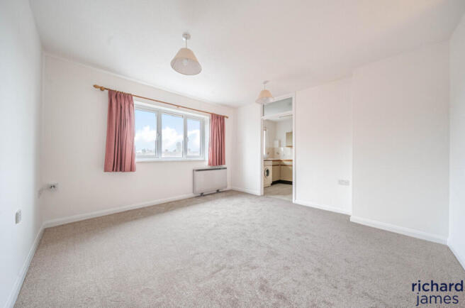 76c95309096d4d93b4bc46651508a9fc