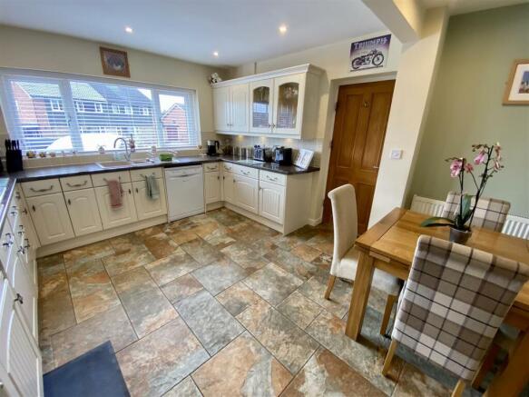 Open Plan Dining Kitchen