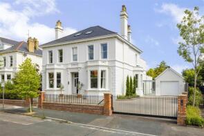 Broadleas, Eldorado Road, Cheltenham GL50 2PU