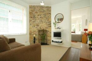 Flat 15, 23a Kingsway Mansions, Red Lion Square, London WC1R 4SE
