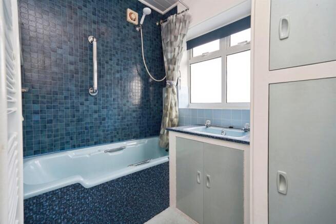 3 bed Semi-Detached for sale Image 10
