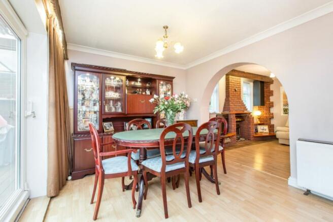 Bar & Dining Area