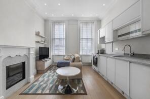 Flat 3, 9 Bloomsbury House, Guilford Street, London WC1N 1DT