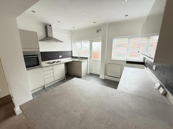2 bed Terraced for sale Image 5