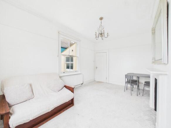 CAM04693G0-PR0098...