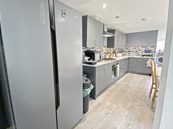 Kitchen_47Elm_a
