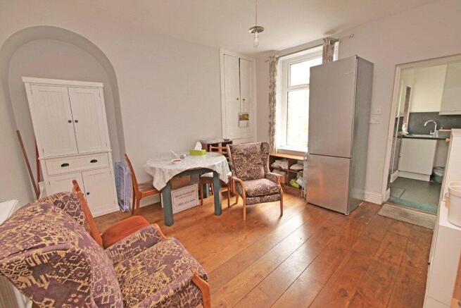 3 bed Terraced for sale Image 4